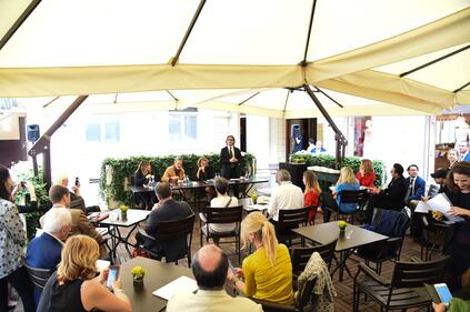 Presentazione del libro che celebra il Caffè Cova 19