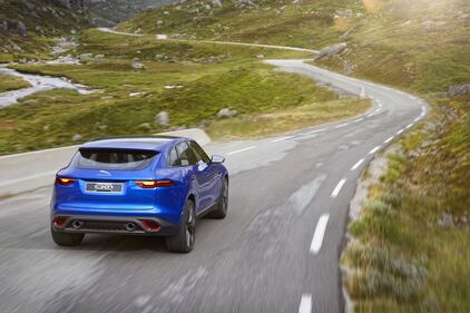 C-X17: anche Jaguar ha la sua crossover 7