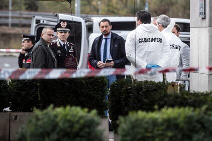 Sparatoria a Roma durante la riunione di condominio: tre morti e tre feriti 3