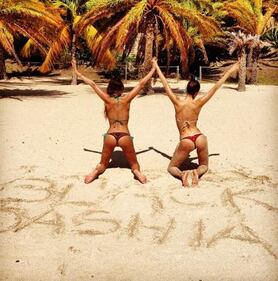 Scatti hot dai Tropici 16