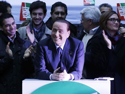 "Io rischio". Berlusconi rifonda Forza Italia