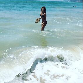 Elisabetta Canalis compie 38 anni: le foto sexy 18