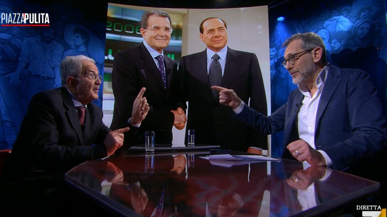 "Qualcuno mi fregò...". Prodi rosica ancora per il duello tv col Cav