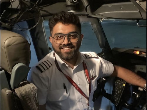 “Ero sotto attacco ma, se non avessi mostrato coraggio, 170 passeggeri sarebbero morti”: il racconto del pilota eroe sul volo Flydubai