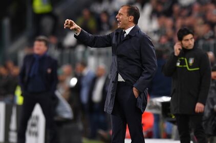 Allegri dice addio alla Juventus: gli scatti dell'ormai ex allenatore bianconero 9