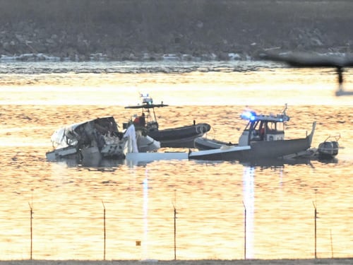 “L'impatto è stato rapido”. Cosa emerge sul disastro tra l'aereo e l'elicottero a Washington
