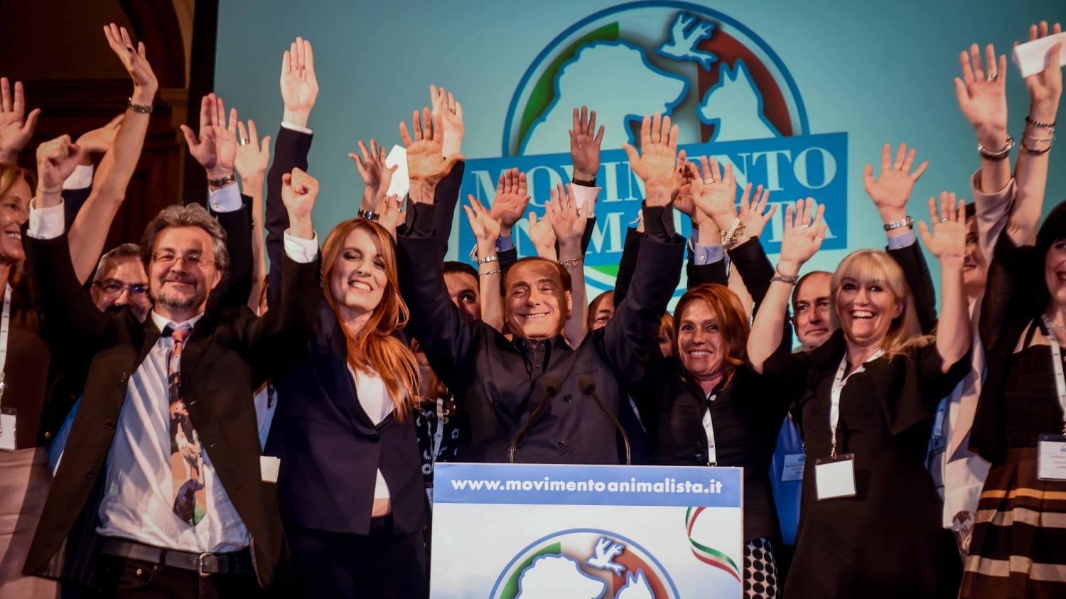 Via al partito degli animalisti con Berlusconi fondatore