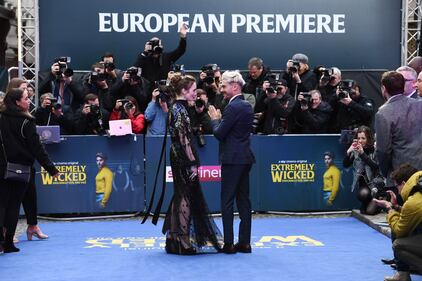 Zac Efron e Lily Collins alla premiere di "Fascino criminale"  2