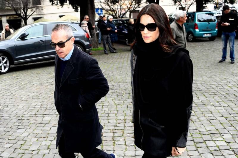 Manuela Arcuri, sempre più bella grazie a Mattia 16