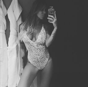 Guendalina Canessa nuda per un massaggio 14