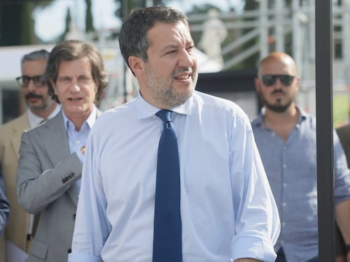 Ritardi, cantieri e dossier industriali. Ecco come si è consumato lo strappo