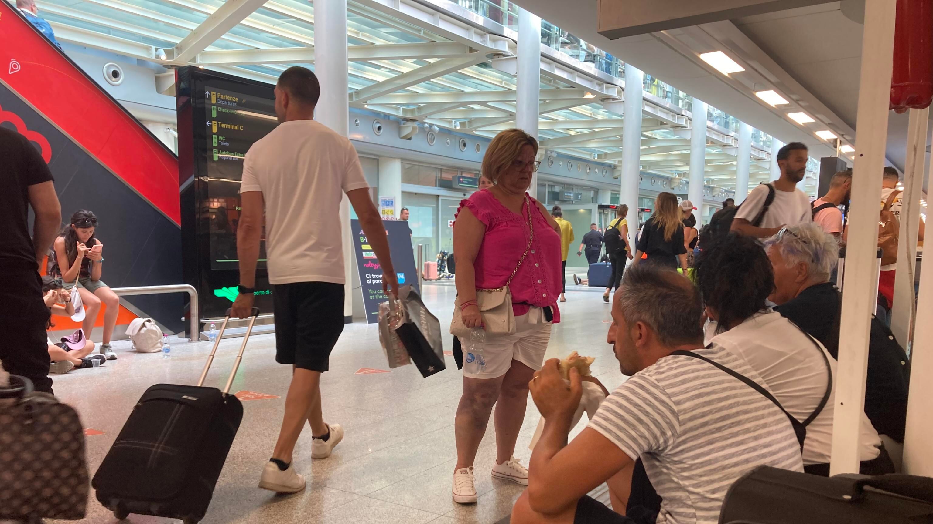 Aeroporto di Catania, scatta il "preallarme": cosa succede ai voli diretti in Sicilia