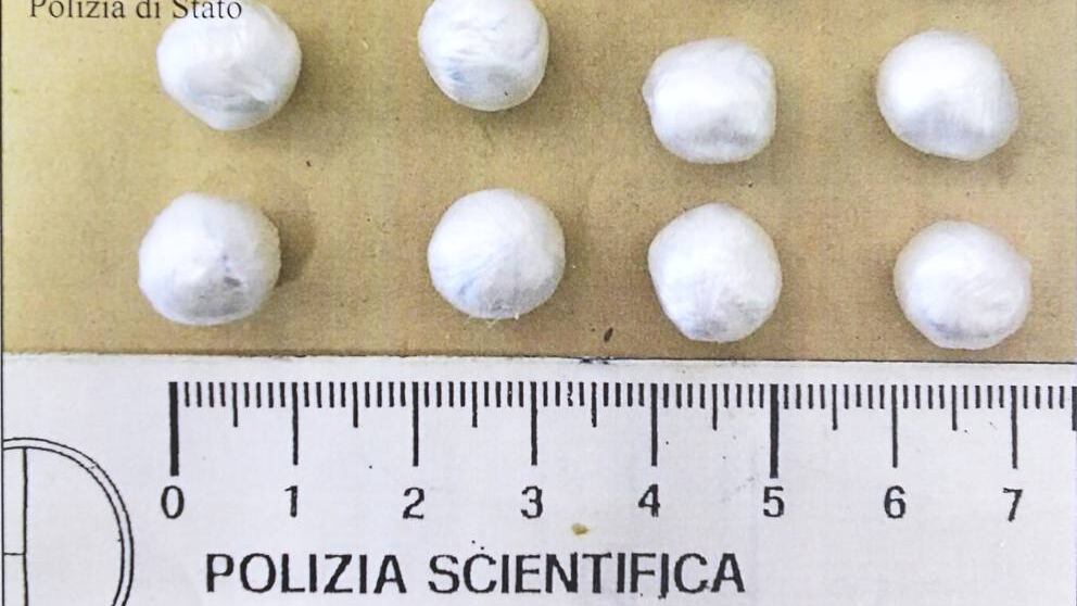 Torino, arrestato pusher gabonese: vendeva cocaina vicino ai bambini