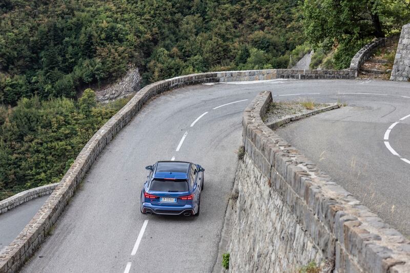 Audi RS6 Performance 2023: guarda la gallery del primo contatto 9
