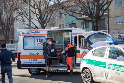 Incidente tra tre "primavera" della Juventus e auto polizia 4