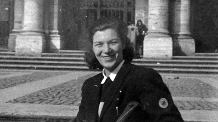 La melissa, i vip e una vita tra le nuvole: addio a Yvonne Girardello, prima hostess di Italia