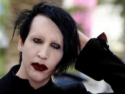 Abusi fisici e violenze: perquisita la casa di Marilyn Manson