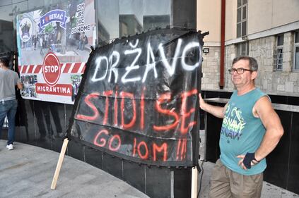 Bosnia, proteste contro i migranti 11