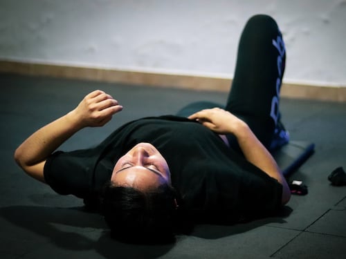 Ecco come capire se il nostro corpo è in linea con l'età: il segreto del numero di addominali