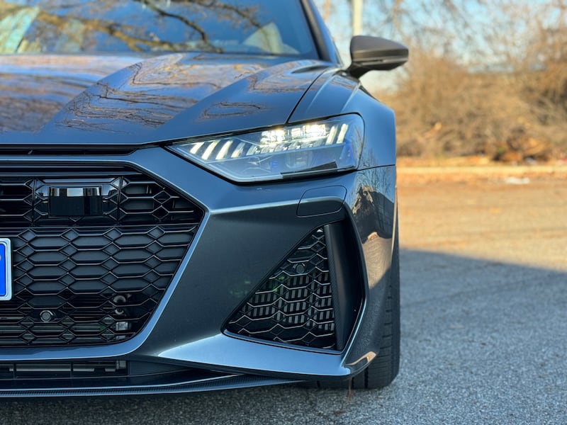 Audi RS6 Performance: guarda la gallery della super station wagon da 630 CV 11