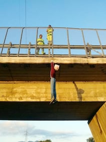 Appese manichino "per scherzo": denunciato 30enne ligure 2
