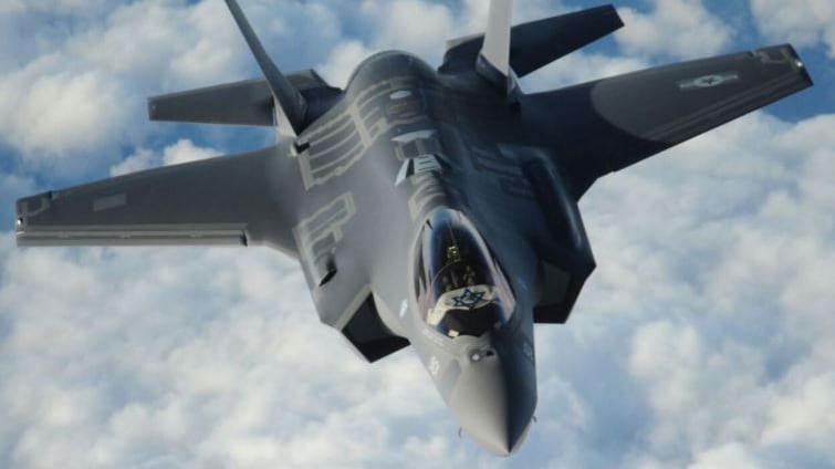 In volo con gli F-35 italiani a protezione dei cieli d'Islanda