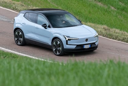 Volvo EX30, guarda le foto 3