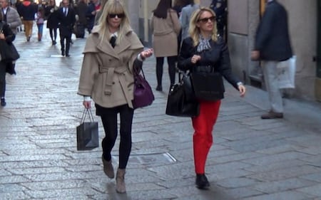 Justine Mattera, scatti hot sul balcone 9