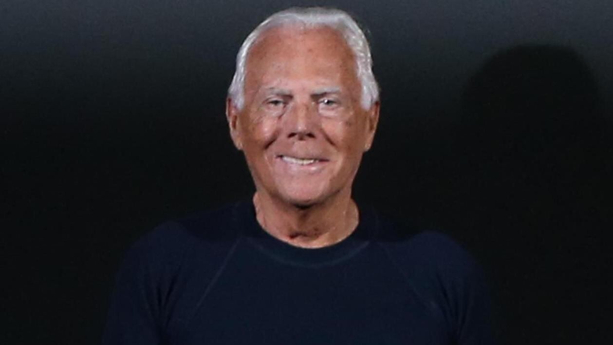 Sfilata e una festa al «Silos» Armani dà il via all'evento