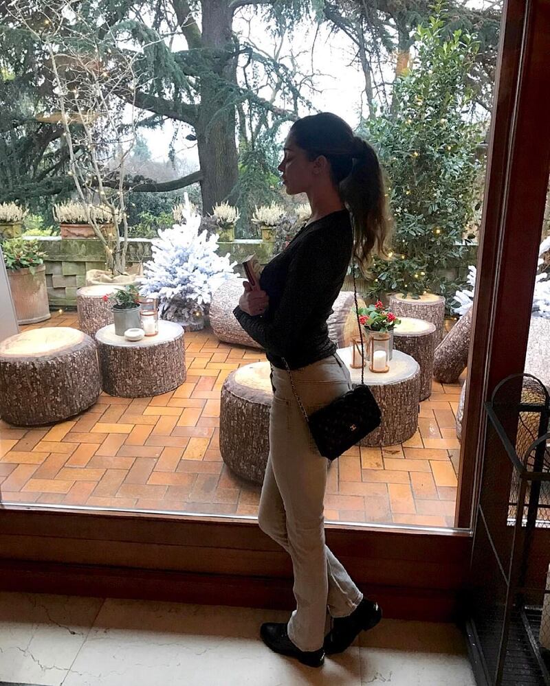 Belen Rodriguez sexy sui social network 24