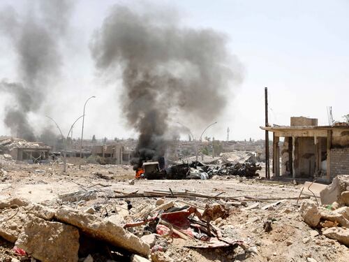 Iraq, scoperta fossa comune con oltre 300 corpi