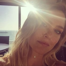 Bar Refaeli, sexy sposa per il migliore amico 17