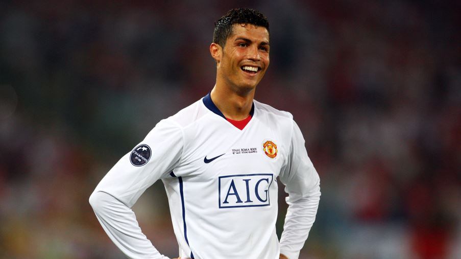 "Benvenuto a casa". Ronaldo torna al Manchester United e scrive alla Juve