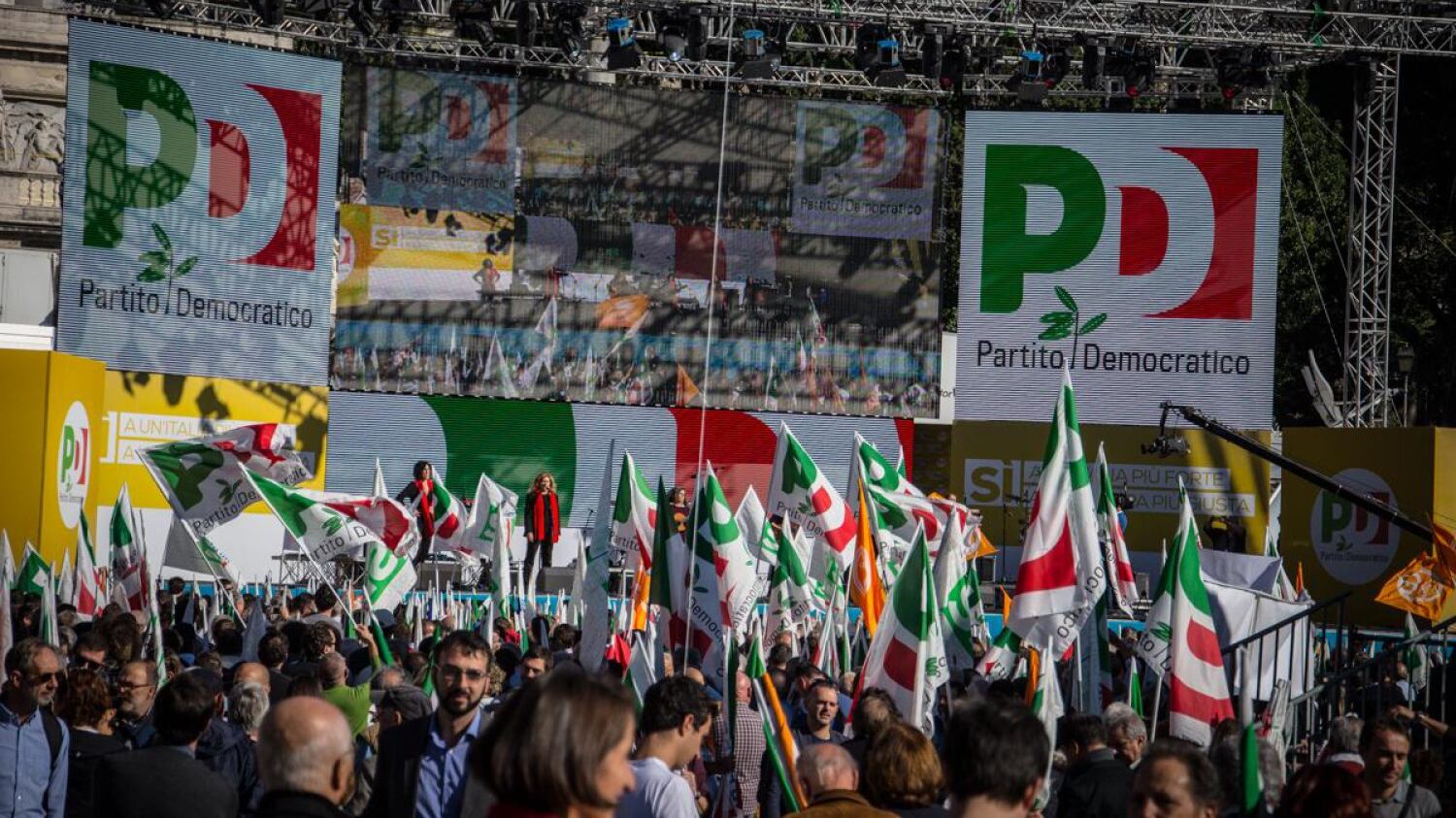 Così la minoranza Pd prova a mettere sotto scacco Renzi