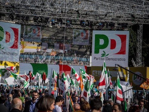 "Cambiare l'Italia non litigare". Ma il Pd di Renzi resta diviso