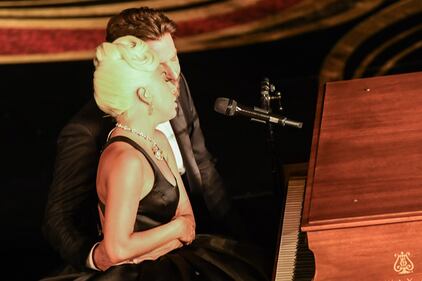  Oscar 2019, l'eleganza di Lady Gaga 4