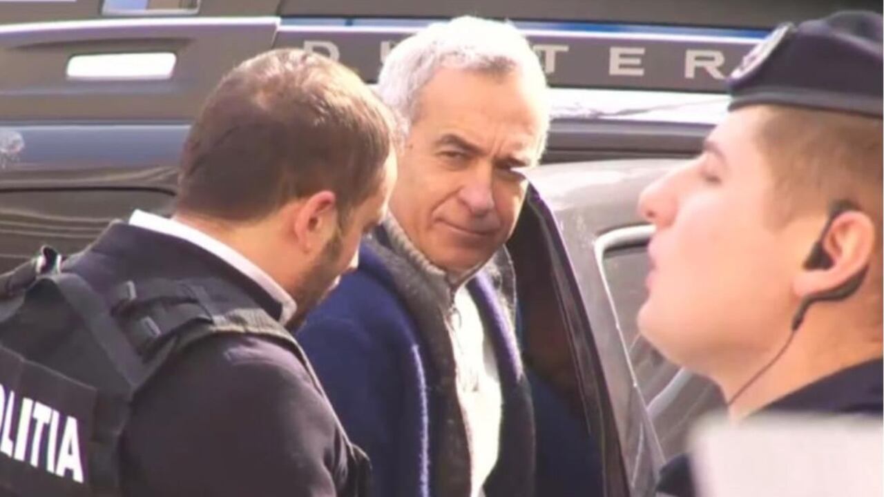 Romania, fermato il candidato filorusso Georgescu. La difesa di Musk: "Assurdo"