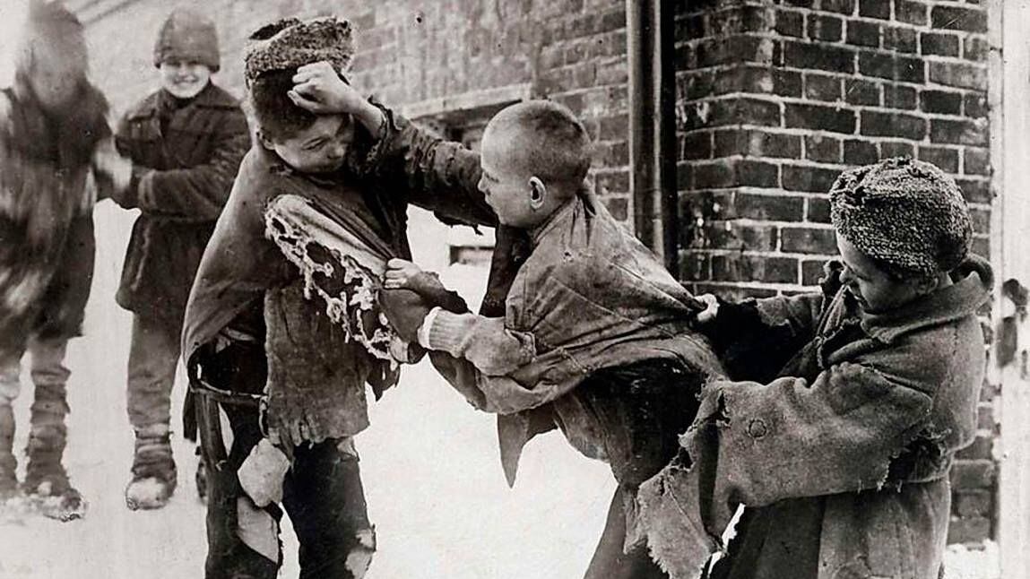 I giovani morti viventi immolati sull'altare della Russia sovietica
