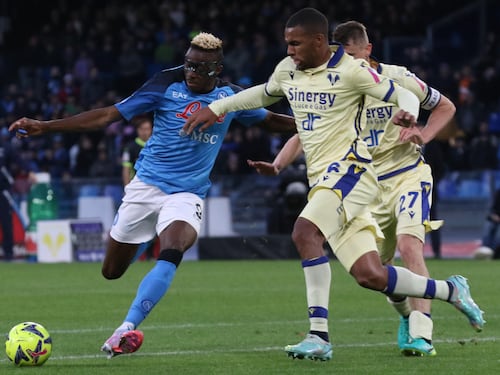 Il Napoli pensa alla Champions: finisce senza reti contro l'Hellas Verona