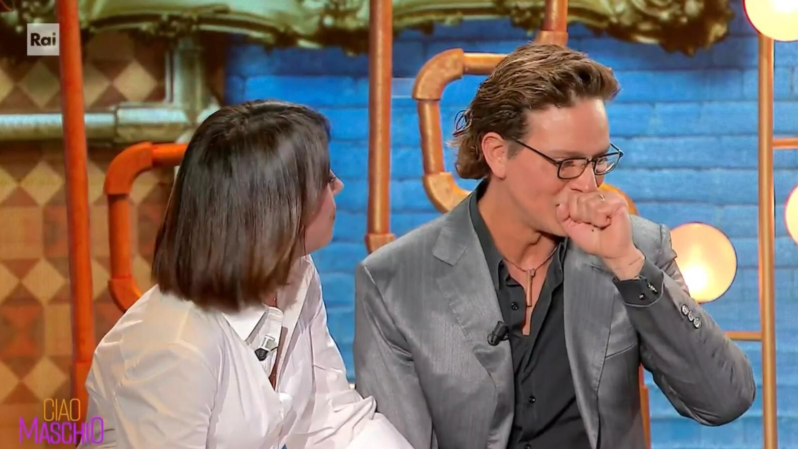 Gabriel Garko in lacrime: "Ho vissuto in una gabbia. La mia omosessualità era un laccio con cui tenermi a bada"