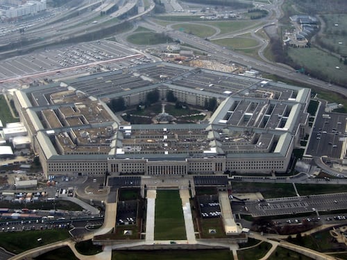 Anthropic fa causa al Pentagono. La guerra sull’intelligenza artificiale finisce in tribunale