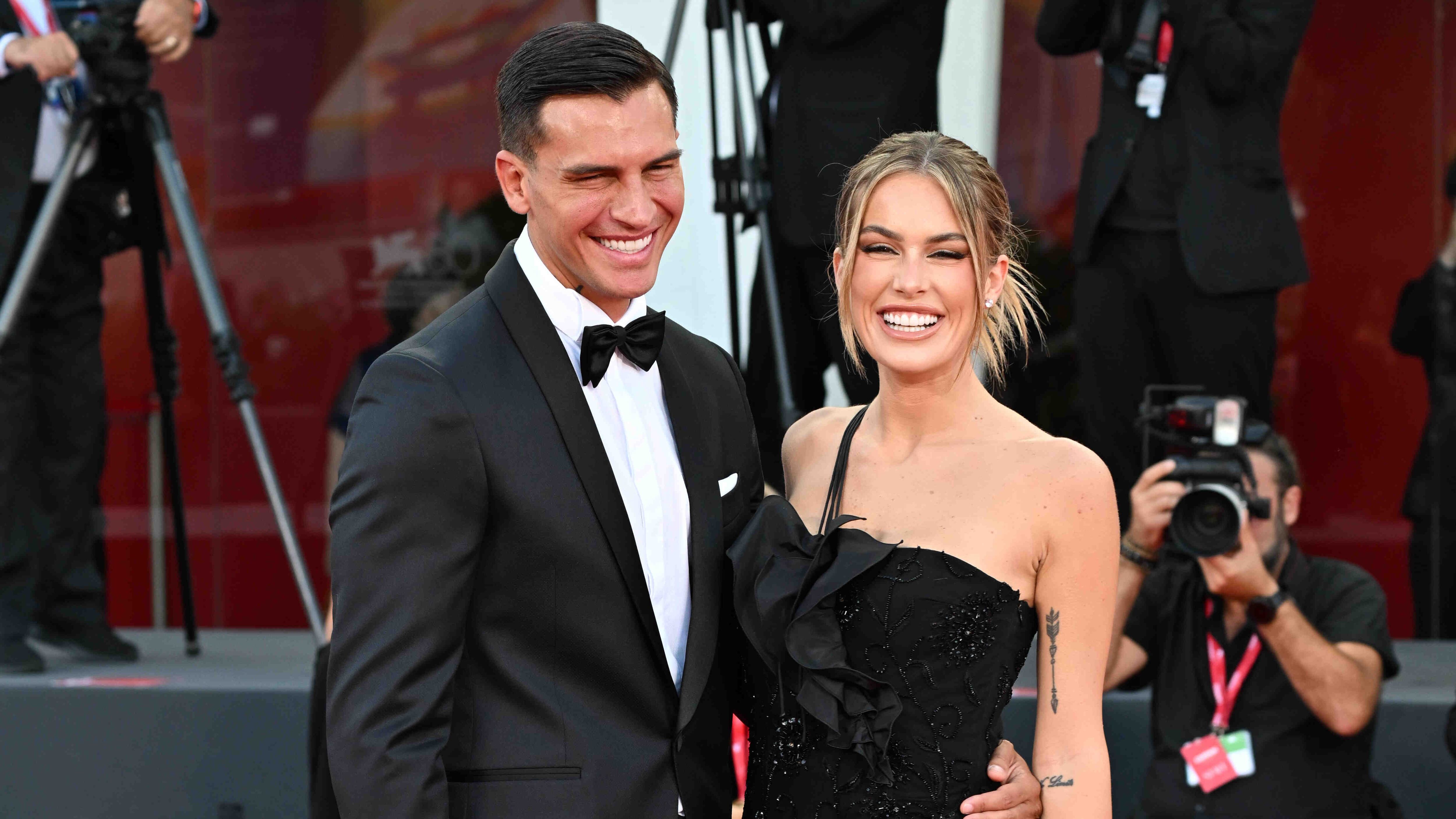 Il GF, la proposta a Venezia, la gravidanza: la storia d'amore tra Sophie Codegoni e Alessandro Basciano
