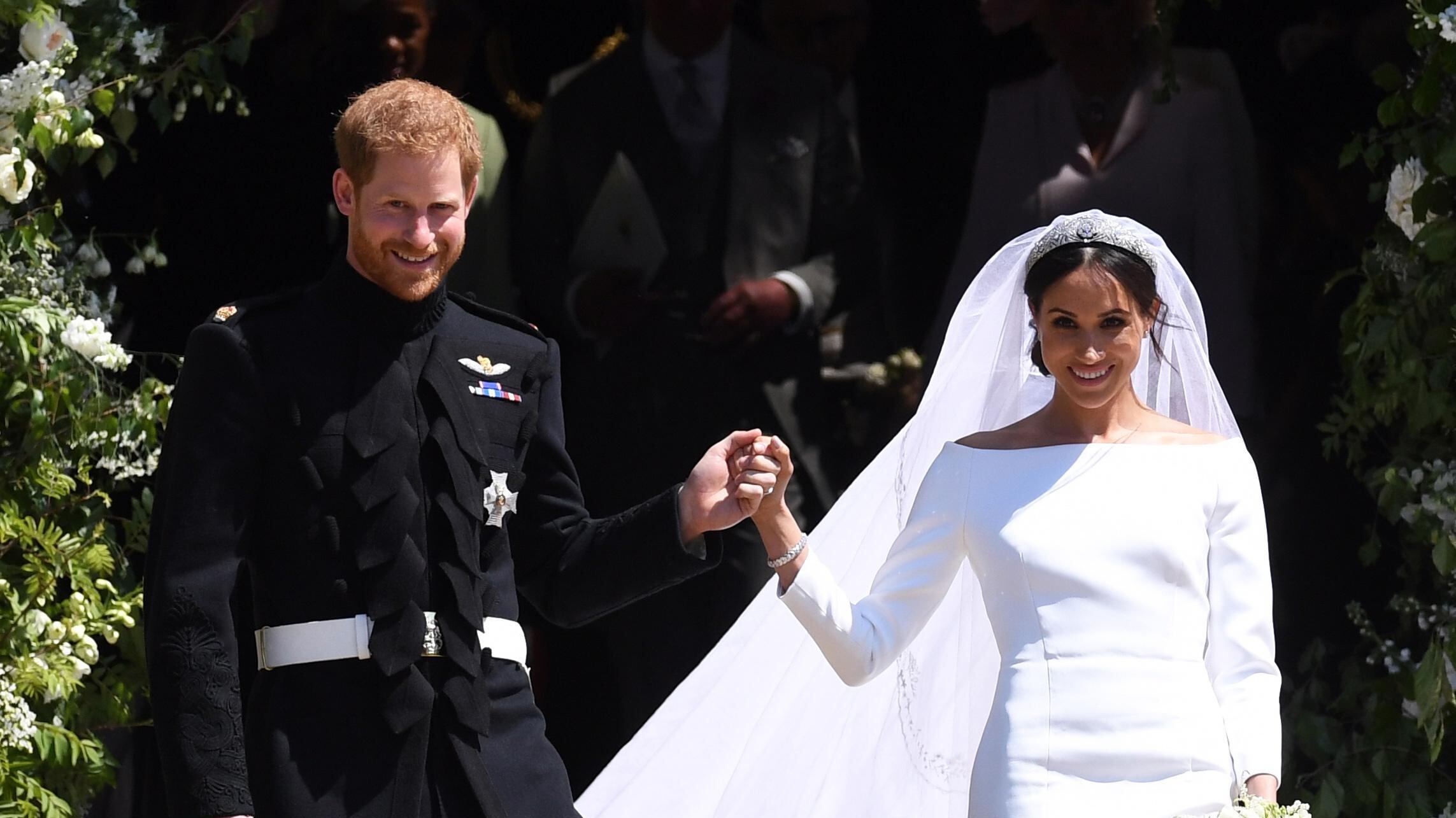 Spunta la foto delle nozze di Meghan Markle: ecco cosa succede nella famiglia reale