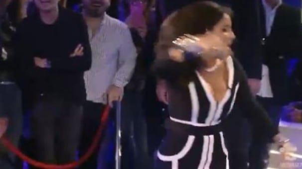Domenica Live, incidente sexy per Aida Nizar