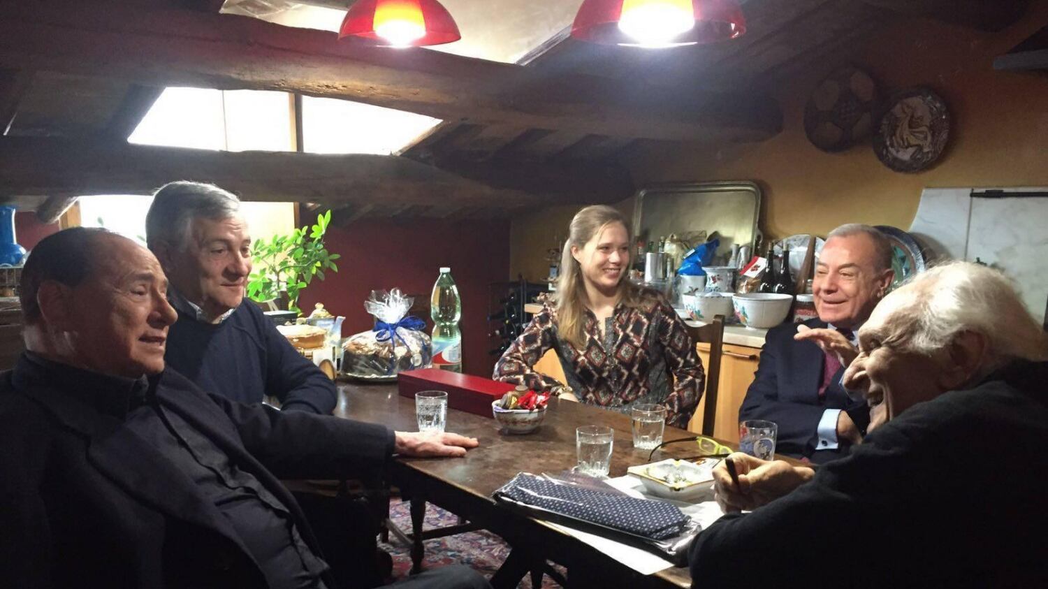 Abbraccio a Pannella, vecchio leone malato
