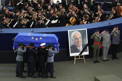 Così l'Europa dice addio a Helmut Kohl, uno dei suoi padri fondatori 1