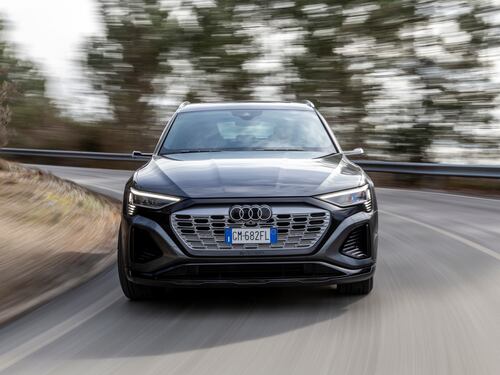 Audi Q8 e-tron sbarca in Italia: guarda le foto