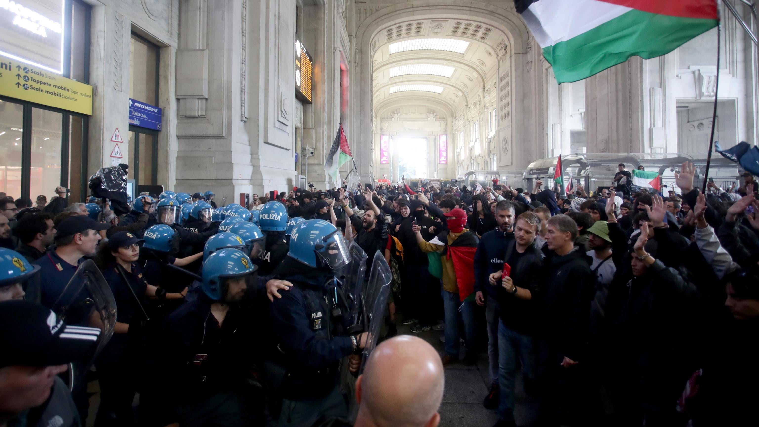 Scontri a corteo pro Pal a Milano, altre 8 misure cautelari
