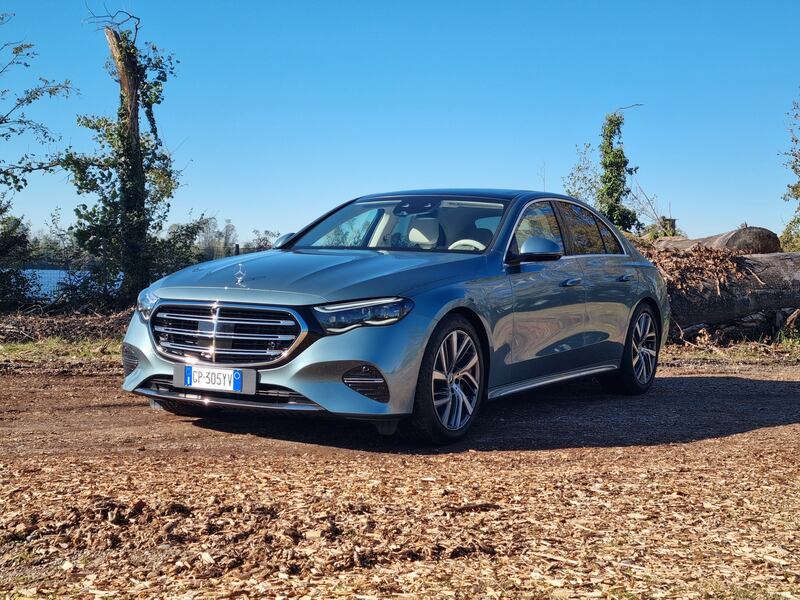 Mercedes Classe E 2024: guarda la gallery della prova 2