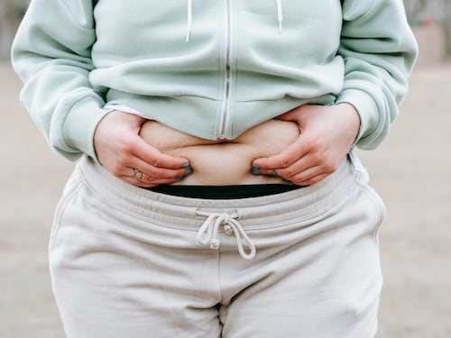 Pancia gonfia: sei consigli efficaci per ritrovare il benessere